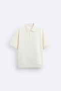 Short Sleeves Polo in Crèmewit – Minimalist and Comfortable